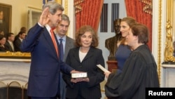 Ông Kerry tuyên thệ nhậm chức Bộ trưởng Ngoại giao