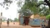 Entrée principale du Lycée de Bè-Kpota à Lomé, 28 octobre 2020. (VOA/Kayi Lawson)