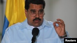 El gobierno del presidente Nicolás Maduro ha recibido serias críticas de los artistas venezolanos que viven dentro y fuera del país.