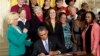 Tổng thống Obama ký sắc lệnh trả lương bình đẳng cho phụ nữ
