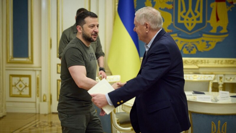 Rusia Keluarkan Surat Perintah Penangkapan atas Senator AS Lindsey Graham