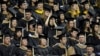 10 อันดับมหาวิทยาลัยที่มีหลักสูตร MBA ดีที่สุดในอเมริกาจากความเห็นของนักศึกษาบริหารธุรกิจ