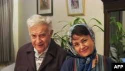 Hale Sahabi babası ile
