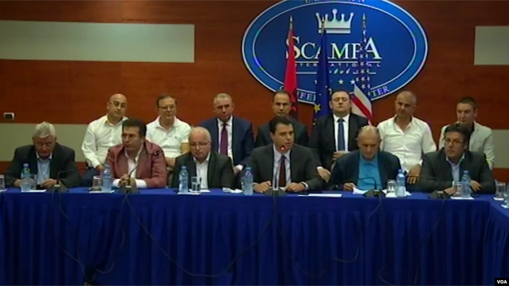 Shqipëri: Opozita kërkon vetting ndaj politikës. Rama mirëpret propozimin
