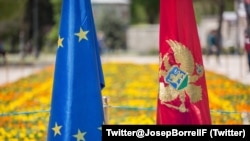 Zastave Crne Gore i Evropske unije u Podgorici (Foto: Twitter@JosepBorrellF)
