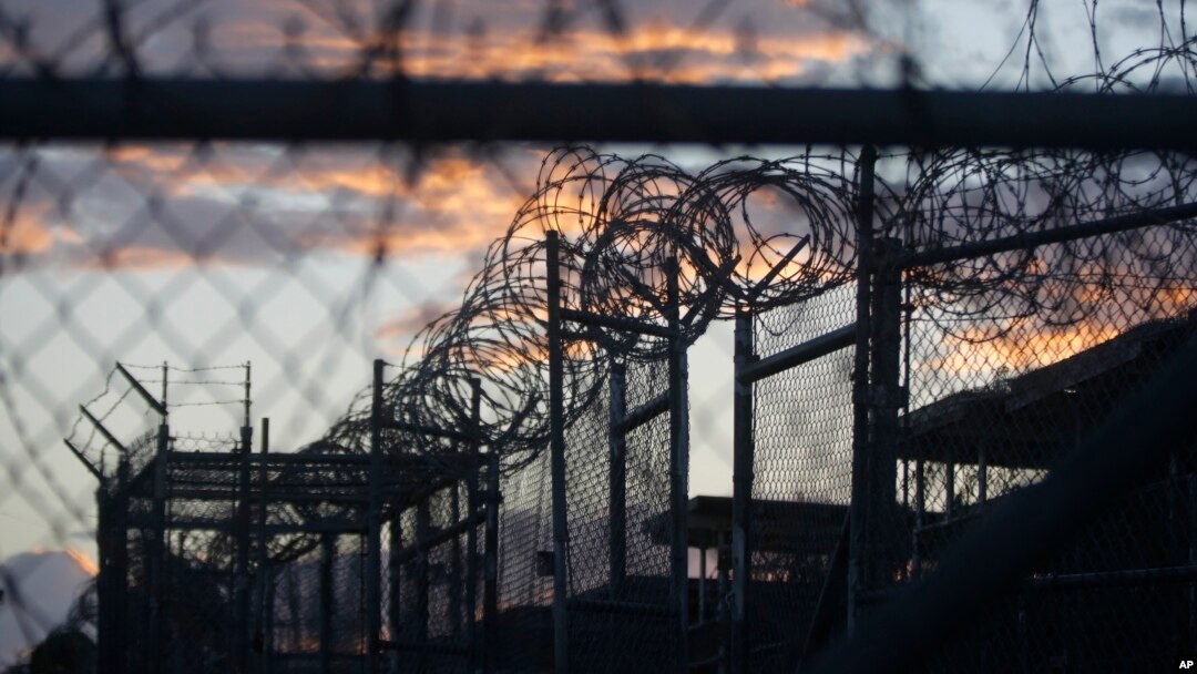 Nhà tù Guantanamo.
