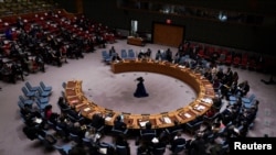 Los embajadores de la ONU durante una reunión del Consejo de Seguridad de las Naciones Unidas en la ciudad de Nueva York, EE. UU., el 27 de febrero de 2022. 