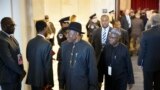 Shugaban Najeriya Goodluck Jonathan yayin bude taro