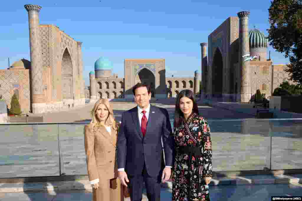 بازدید مارکو روبیو از میدان تاریخی ریگستان در سمرقند