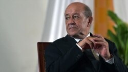 La France est intervenue pour éviter "un coup d'Etat" selon Le Drian