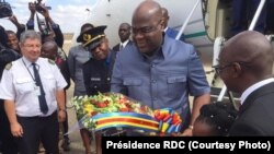 Mokonzi ya mboka RDC Félix Tshisekedi ayambi fololo na bokami na ye na Lusaka, Zambie, 27 juin 2019. (Présidence RDC)