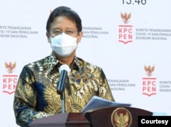 Ketua Satgas PEN Budi Gunadi Sadikin dalam telekonferensi pers di Istana Kepresidenan , Jakarta, Rabu (25:11) mengatakan pihaknya realokasi anggaran untuk program vaksinasi massal (Biro Setpres).