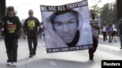 Trayvon Martin'in öldürülmesi davasında sanığın beraat etmesi Amerika'nın dört bir yanında protesto eylemlerine yol açtı