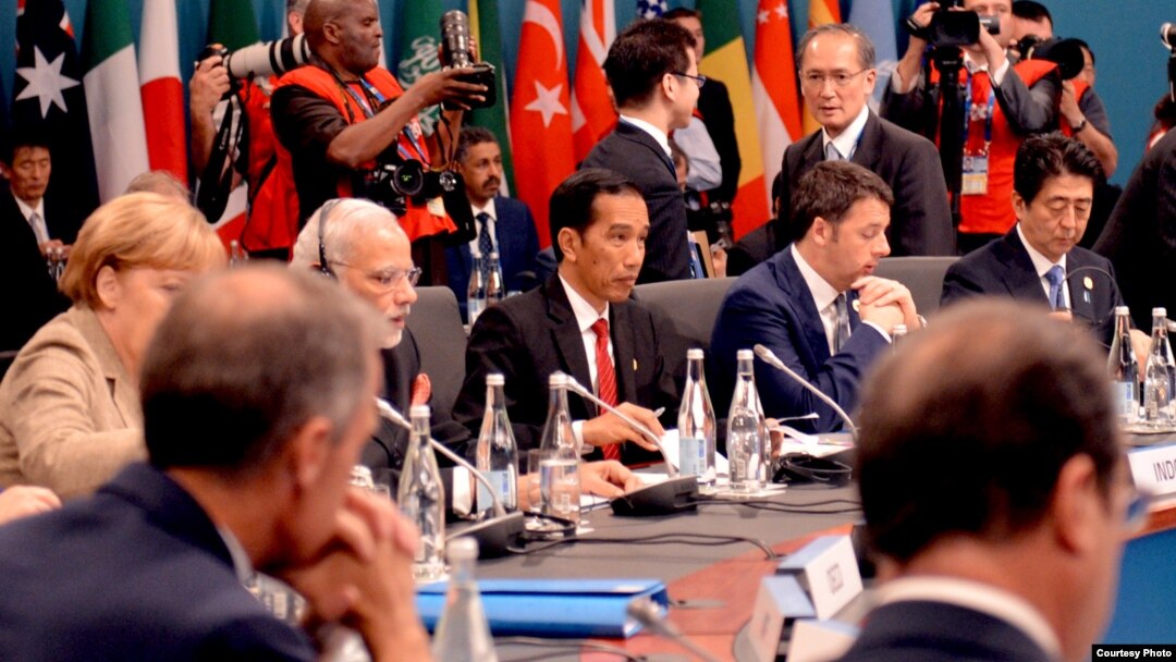 Presiden Joko Widodo bersama para pemimpin dunia pada sidang pleno KTT G-20 di Brisbane, Australia November 2014 lalu (Foto: Sekretariat Kabinet)