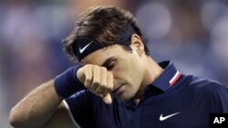 Petenis Swis Roger Federer tidak berhasil mencapai babak semifinal dalam turnamen di Flushing Meadows, New York (foto, 5/9/2012).