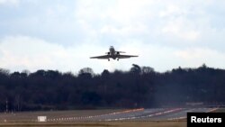 An Algerian government Gulfstream plane takes off from Cointrin airport in Geneva, Switzerland, March 10, 2019. 