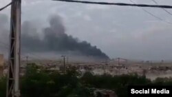 Ledakan misterius di pangkalan militer Irak di selatan Baghdad, Selasa (13/8). 