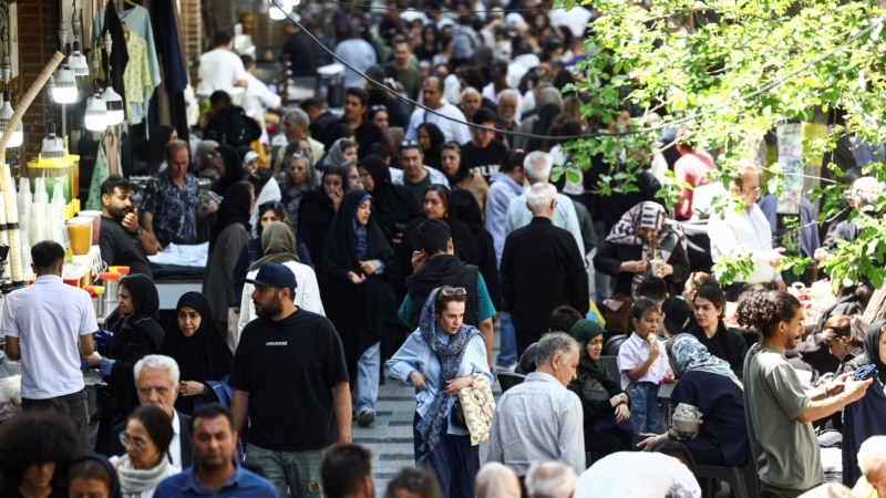 حداقل دستمزد روزانه یک کارگر ایرانی معادل «سه دلار» است