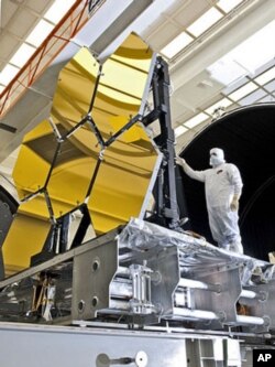 Prvih šest segmenata primarnog ogledala teleskopa Webb spremno je za testiranje u NASA-inom centru Marshall Space u Huntsvilleu, savezna država Alabama