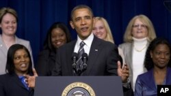 Presiden Barack Obama memberikan pidato pada 'Forum on Women and the Economy' (6/4). Obama dinilai unggul di kalangan pemilih perempuan dalam pilpres 2012.