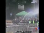 香港警方與包圍政總示威者衝突