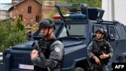 Pripadnici specijalne jedinice Kosovske policije ispred manastira Banjska na severu Kosova (Foto: AFP)