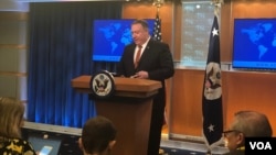 AQSh Davlat kotibi Mayk Pompeo hisobotni e'lon qilmoqda