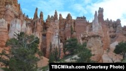 One of the main attractions at Bryce Canyon National Park in southern Utah are the thousands of red-hued hoodoos, odd-shaped pillars made of rock that date back millions of years.