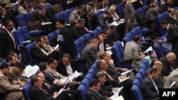 اختلاف در پارلمان مصر بر سر تعيين هيئت تدوين کننده پيش نويس قانون اساسی جديد
