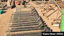 Zam endijèn gwoup Eta Islamik la fabrike e ke lame irakyen an sezi pandan operasyon pou reprann Mosoul, Irak.Foto: Kawa Omar (VOA)