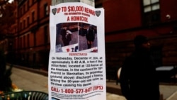 Poster informasi NYPD terlihat di luar New York International Hostel, tempat tersangka penembakan CEO UnitedHealthcare Brian Thompson diduga menginap, di Upper West Side, New York City, AS, 5 Desember 2024. (Foto: Shannon Stapleton/Reuters)