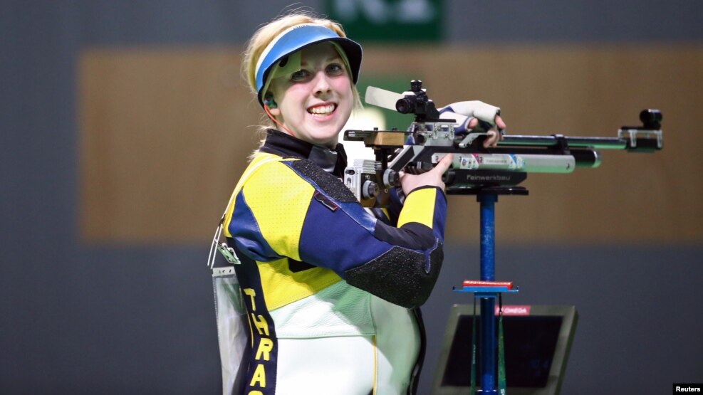 La tiradora estadounidense Ginny Thrasher se llevó el primer oro de las olimpiadas para EE.UU. en tiro con rifle.&nbsp;