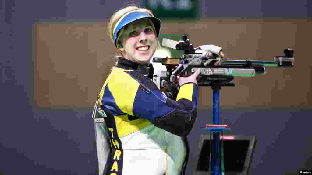 La tiradora estadounidense Ginny Thrasher se llevó el primer oro de las olimpiadas para EE.UU. en tiro con rifle.&nbsp;