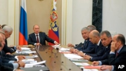 Ruski predsednik, Vladimir Putin na sastanku o planovima za modernizaciju naoružanja, Moskva 10. septembar 2014.