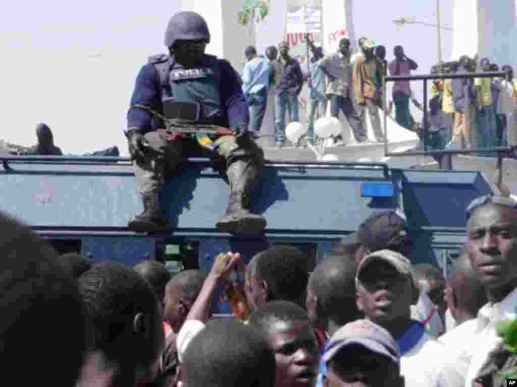 Zanga zangar kin jinin janye rangwamin man fetir a birnin Kano.