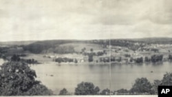 This was Lake Taneycomo, outside Branson, in 1914. There wasn't much more to the town then, either.
