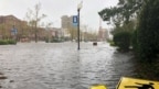 L'ouragan Florence laisse des vents forts et de fortes pluies le long de la côte de la Caroline du Nord, 15 septembre 2018.