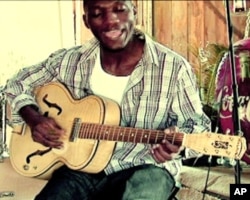 Cedric Burnside, un jeune musien du blues