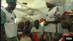  Nigerian refugees fleeing from the Islamist militant sect Boko Haram take shelter at the camp in Menowo Refugee Camp where 7,000 refugees live are suffering, in in Mayo Tsanaga Division, Cameroon, March 2014. (Moki Edwin Kindzeka/VOA)