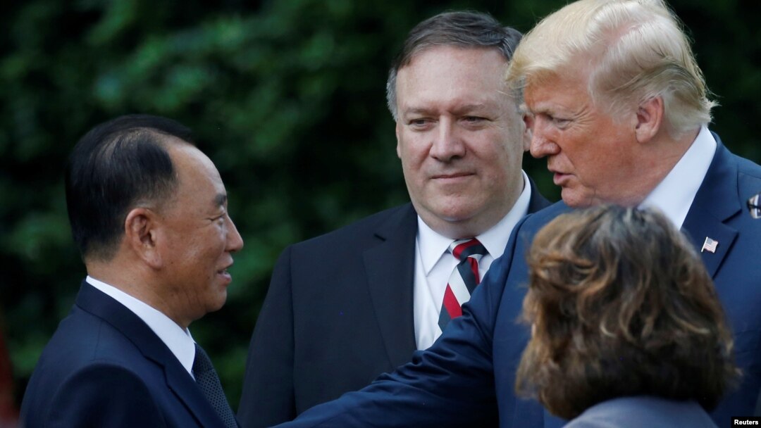 Дональд Трамп, Майк Помпео и Ким Ен Чхоль