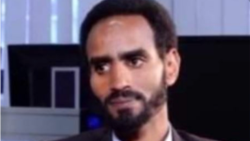 'ኣብ ከባቢ ራያ ከቢድ ዕንወት ንዘውርድ ዘሎ ዕስለ ኣንበጣ ኣብ ምክልኻል፥ መንግስቲ ሓላፍነቱ ክፍጽም ይግባእ'- ፈንቅል ትግራይ