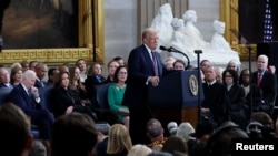 Presiden AS Donald Trump menyampaikan pidato pelantikannya di Rotunda Gedung Capitol di Washington DC, Senin 20 Januari 2025.