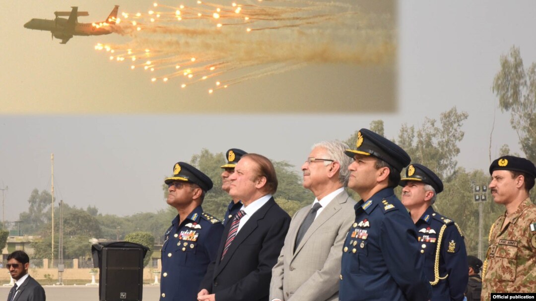 Thủ tướng Muhammad Nawaz Sharif tại cuộc tập trận ở Sargodha hôm 9/11/2016.