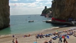 အီတလီတောင်ပိုင်းက Praiano မြို့