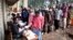 Burundians queue to cast their votes in the constitutional referendum in Buye, north of Ngozi, in northern Burundi, May 17, 2018. 