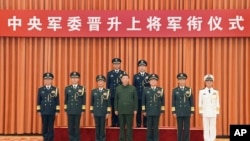 Президент Китаю Сі Цзіньпін з командувачами китайської армії, Пекін, 31 липня 2023 р. Li Gang/Xinhua через AP