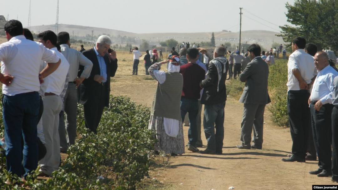 Kurdi iz Turske na granici kod Kobanija