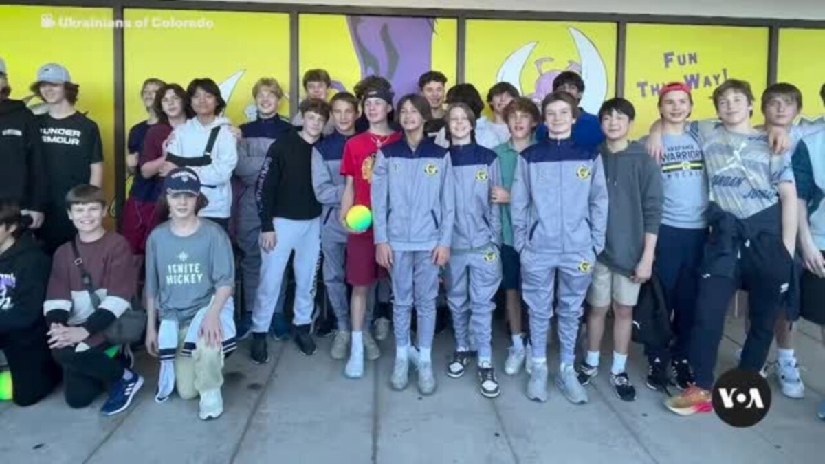 Ukrainian youth hockey team competes in Colorado
