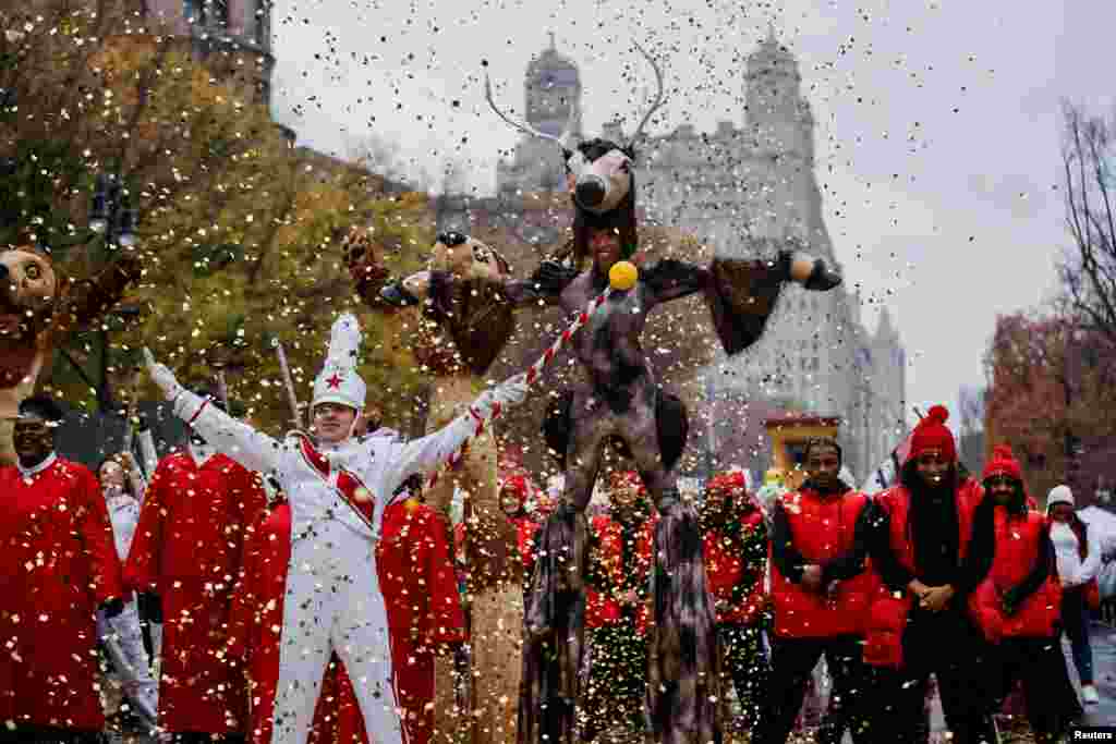 Performers rehearse ahead of the annual Macy's Thanksgiving Day Parade in Manhattan in New York City, Nov. 28, 2024. 