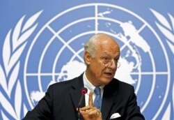 FILE - United Nations Special Envoy for Syria, Staffan de Mistura, addresses a news conference on the latest developments in Syria at the United Nations European headquarters in Geneva, Switzerland, Oct. 12, 2015.